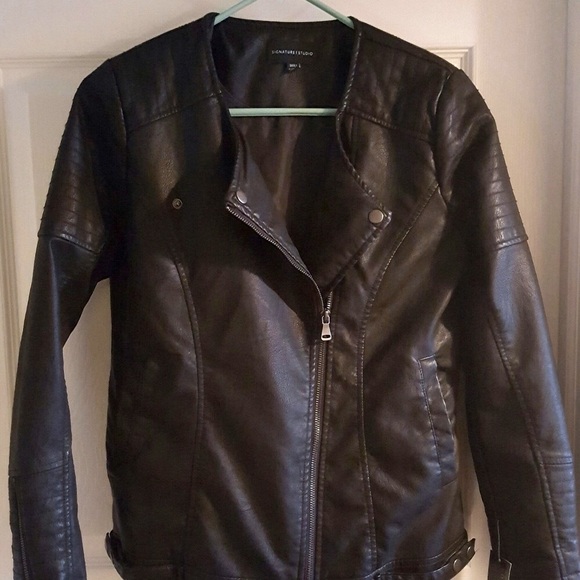 📣 NWT Vegan Leather Looks/Feels like Real Leather Moto Jacket - Picture 1 of 2